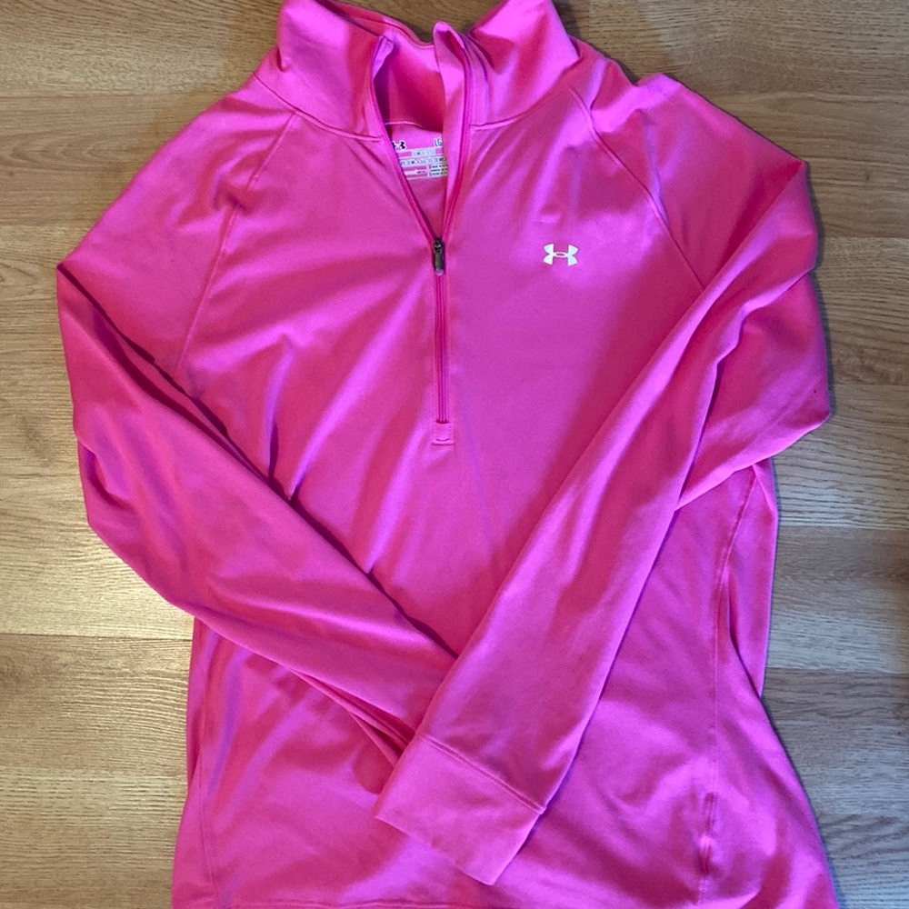 Under Armour size large half zip